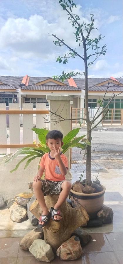 Homestay De'69 Jitra Eksteriør billede